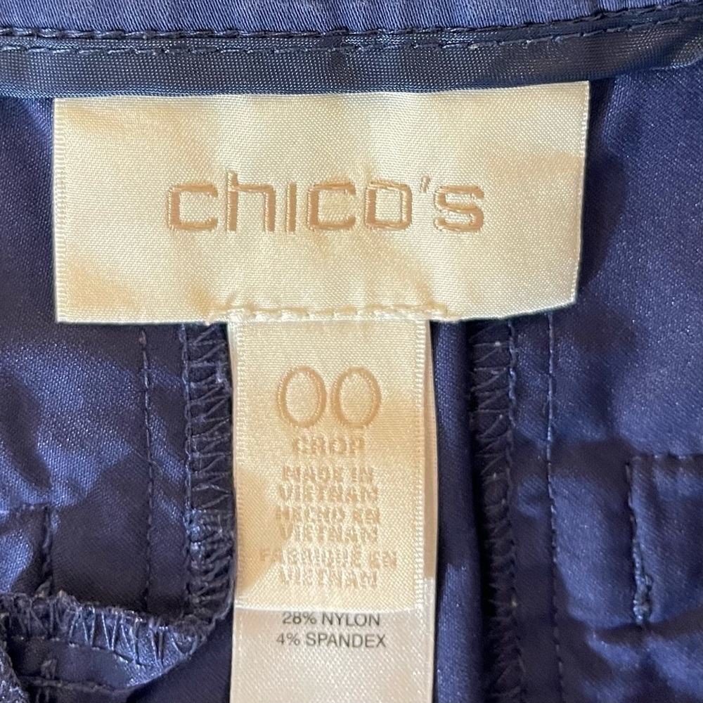 Chico’s Roll Tab Cuff Crop Cargo Pants Women Size 00 Blue Pockets - Picture 3 of 12